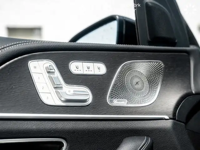 2024 Mercedes-Benz GLE 350 Panoroof AMG Package Night Package dans Autos et camions dans Ville de Toronto - Image 17