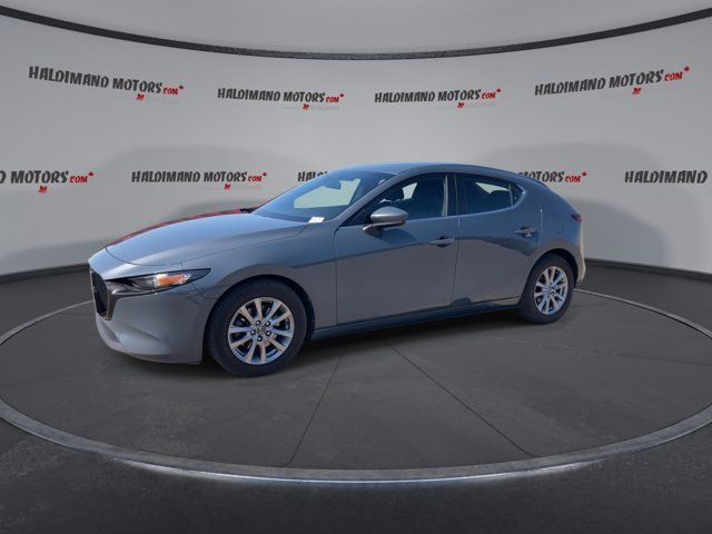 2019 Mazda Mazda3 Sport GS AWD | Heated Seats | Sunroof in Cars & Trucks in Hamilton - Image 4