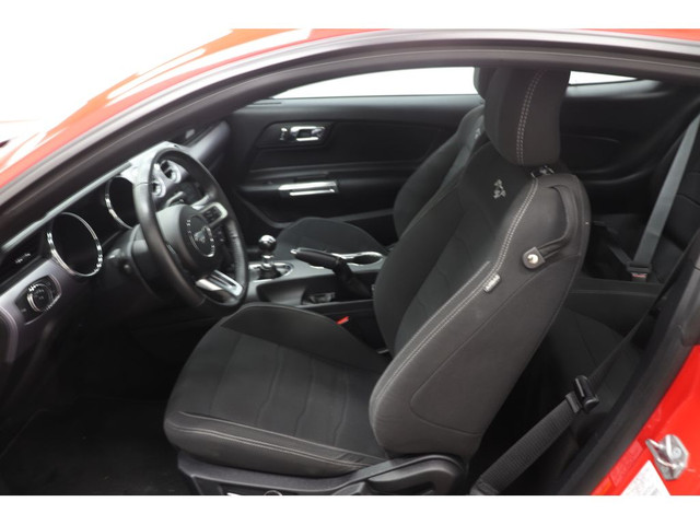 2017 Ford Mustang 2.3L TURBO ECOBOOST, CAMERA, CRUISE, BLUETOOTH in Cars & Trucks in Longueuil / South Shore - Image 2
