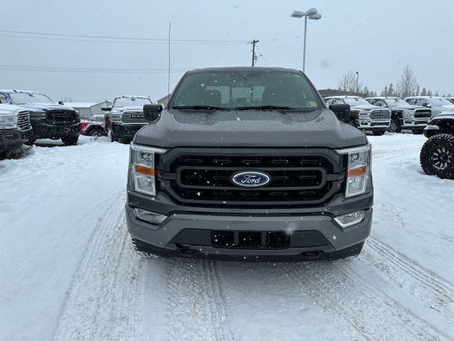 ONE OWNER 2021 FORD F-150 CREW CAB XLT 4X4 in Cars & Trucks in Red Deer - Image 2