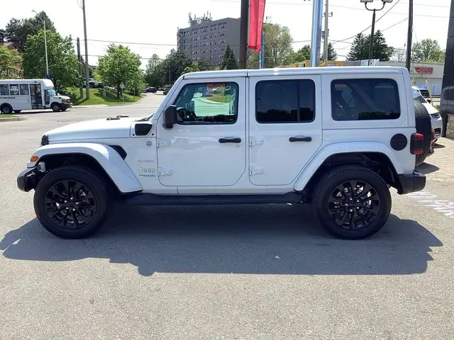 2021 Jeep Wrangler 4xe UNLIMITED SAHARA 4XE| LEATHER, NAVIGATION in Cars & Trucks in Oakville / Halton Region - Image 9