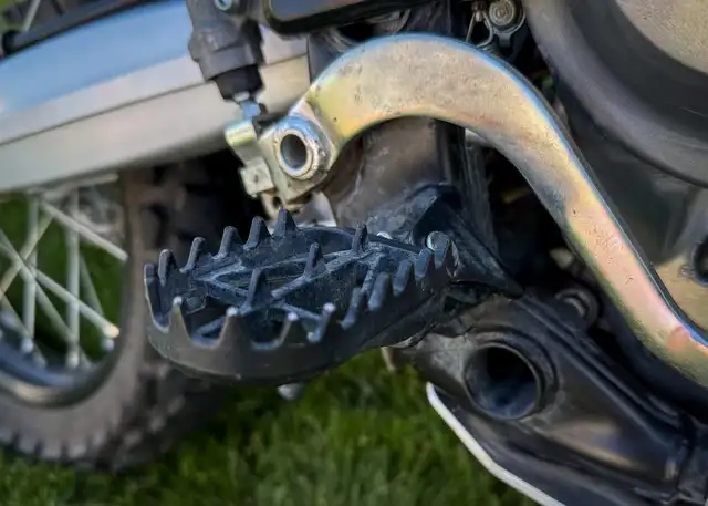 2019 HONDA CRF250L RALLY-RED! in Dirt Bikes & Motocross in Winnipeg - Image 11