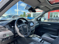 Experience the versatility of this 2022 Honda Ridgeline Touring Crew Cab Pickup, boasting a robust a... (image 9)