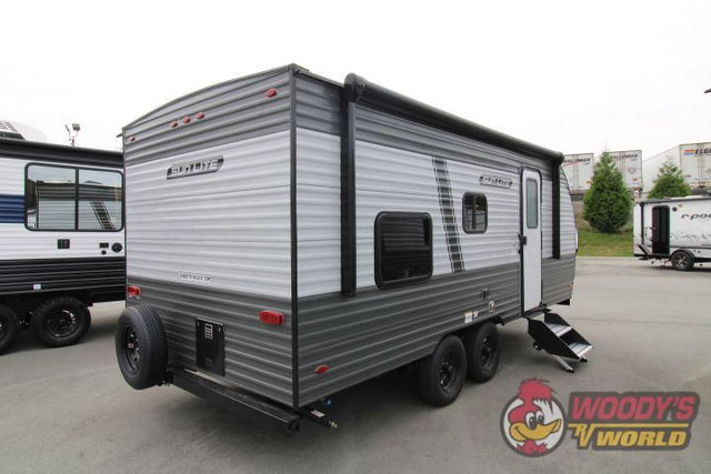 2026 SUNSET PARK RV SUN LITE 21DBLTD in Travel Trailers & Campers in Abbotsford - Image 3