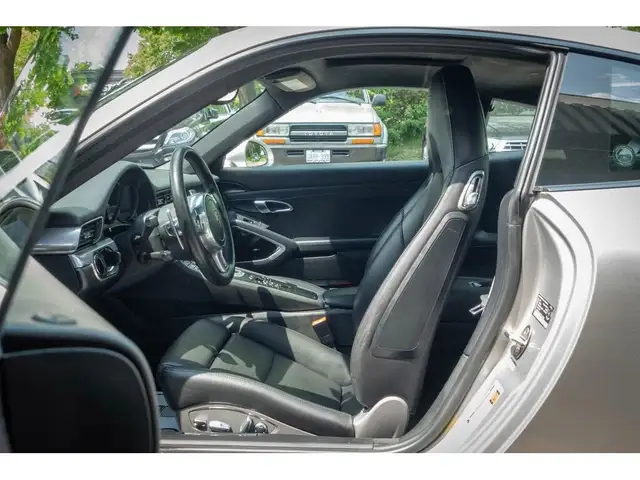 2013 Porsche 911 in Cars & Trucks in Markham / York Region - Image 23