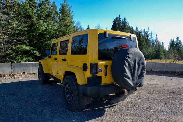 2015 JEEP WRANGLER UNLIMITED SAHARA in Cars & Trucks in Prince George - Image 4