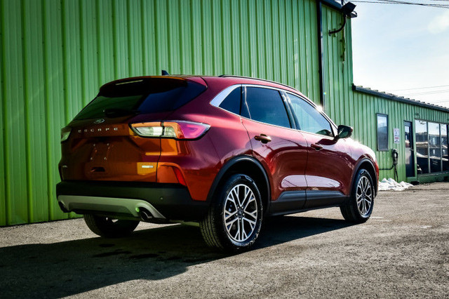 2020 Ford Escape SEL 4WD - Power Liftgate - Park Assist in Cars & Trucks in Cornwall - Image 3