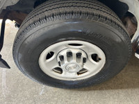 Welcome Ontario customers! All our vehicles are Ontario safety check/e-tested. We offer financing ad... (image 7)
