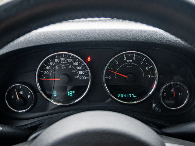 2015 Jeep Wrangler Sport in Cars & Trucks in Barrie - Image 3