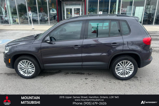 2016 Volkswagen Tiguan Comfortline - Sunroof in Cars & Trucks in Hamilton - Image 2