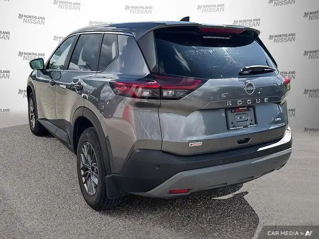 2022 Nissan Rogue S | HEATED SEATS | DUAL CLIMATE CONTROL in Cars & Trucks in Prince George - Image 4