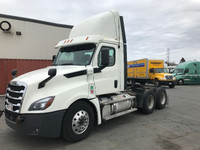 2019 Freightliner T12664ST