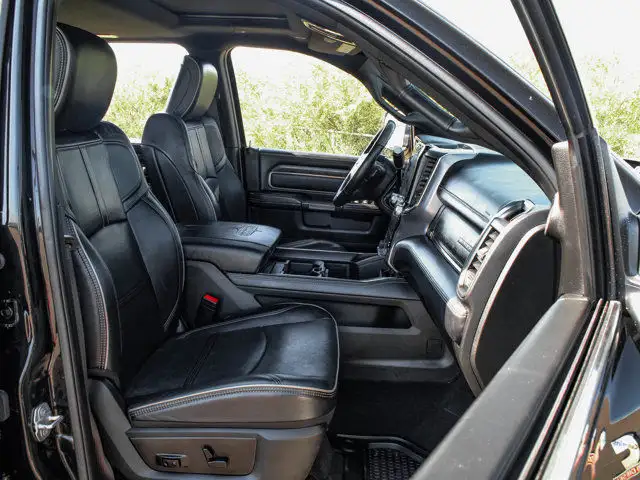 2019 Ram 3500 Limited Level 1 6.7L in Cars & Trucks in Strathcona County - Image 16