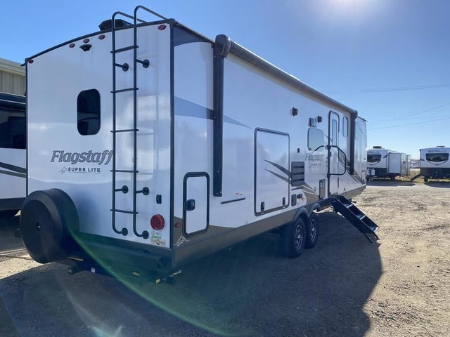2023 Flagstaff Super Lite 29RBSD in Travel Trailers & Campers in Saskatoon - Image 4