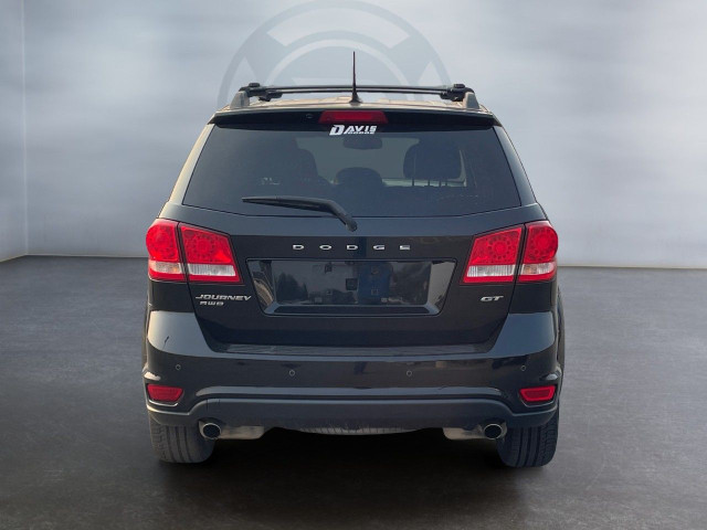 2017 Dodge Journey in Cars & Trucks in Lethbridge - Image 4