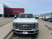 2023 Ford Super Duty F-350 SRW LARIAT 4WD Crew Cab 8' Box, 6.7L V8 Turbo Diesel, 10-Spd Automatic, C... (image 1)