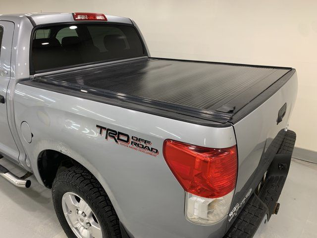 2011 Toyota Tundra SR5 in Cars & Trucks in Regina - Image 4