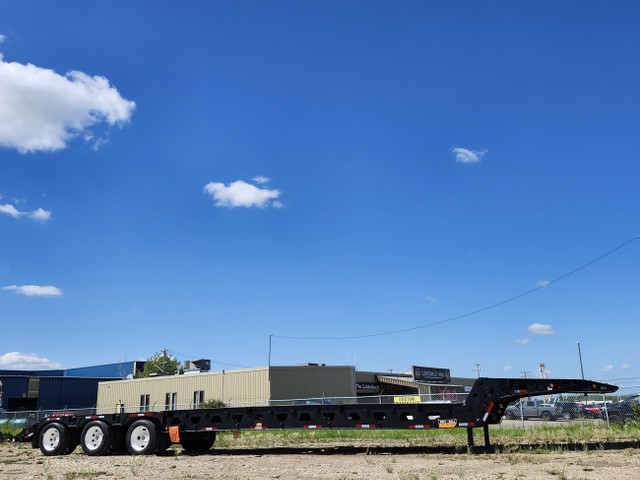 2004 Gerrys 40 Ton Scissorneck / Folding neck Trailer / Tri axle in Heavy Equipment in Edmonton - Image 4