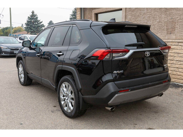  2019 Toyota RAV4 Limited AWD, LEATHER , ROOF, REMOTE START in Cars & Trucks in Winnipeg - Image 3