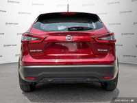 Land a steal on this 2023 Nissan Qashqai before someone else snatches it. Roomy yet easy to maneuver... (image 5)