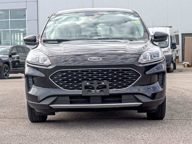 2020 Ford Escape SE AWD | NAV | Keyless Entry | Adaptive Crui... in Cars & Trucks in London - Image 2