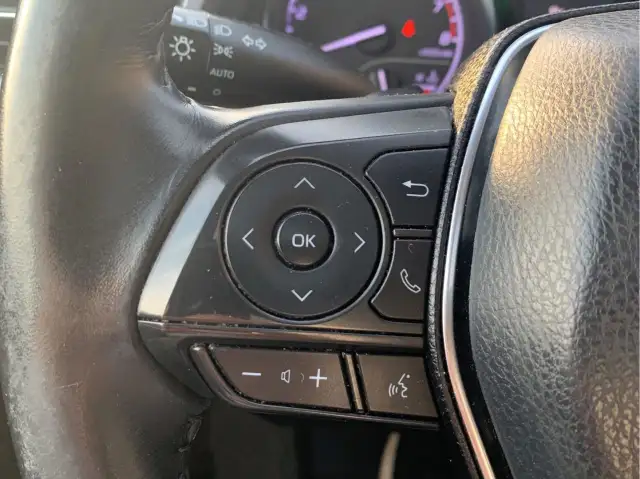2019 Toyota Camry SE SE 2.5L in Cars & Trucks in City of Toronto - Image 15