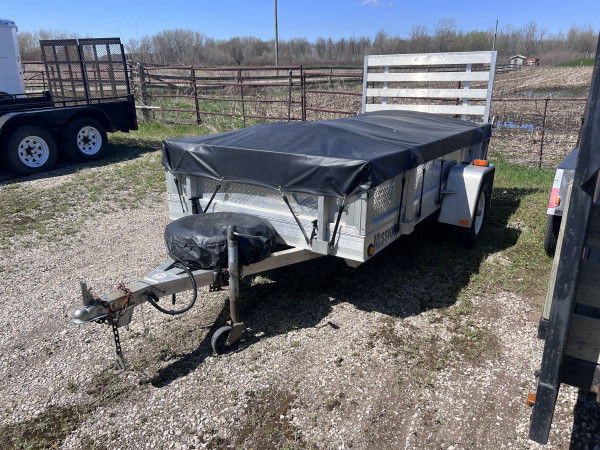 2012 Mission Trailers 5 x 10 Open Utility Trailer w/ Cover in Cargo & Utility Trailers in London