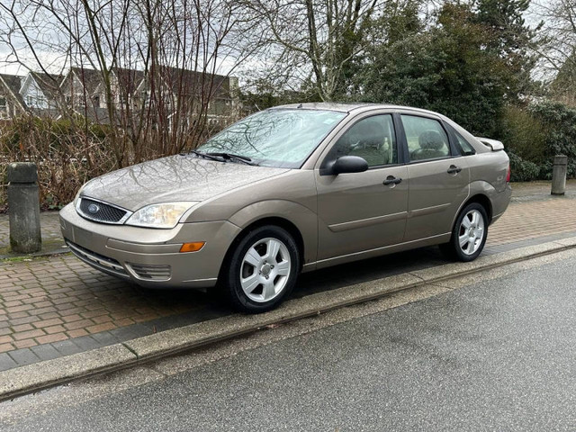 2005 Ford FocusS ZX4 AUTOMATIC A/C LOCAL BC 177,000 KM in Cars & Trucks in Richmond