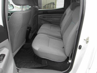 2014 Toyota Tacoma SR5 4x4 Crew Cab with 229,455km! Equipped with remote keyless entry, power window... (image 5)