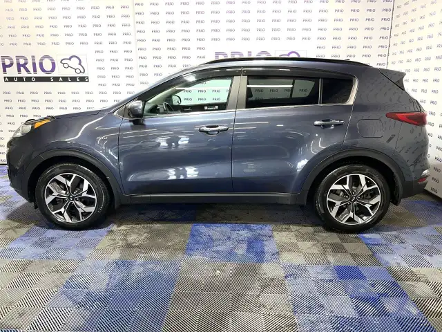 2020 Kia Sportage in Cars & Trucks in Ottawa - Image 3