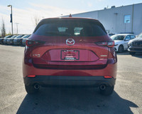 Delivers 29 Highway MPG and 23 City MPG! This Mazda CX-5 boasts a Regular Unleaded I-4 2.5 L/152 eng... (image 3)