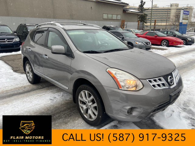  2013 NISSAN ROGUE SV AWD/ Navigation / Back up cam/ Sunroof  in Cars & Trucks in Calgary - Image 3