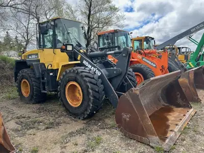 2012 Komatsu WA250PZ-6 Articulated Wheel Loader Tractor Aux Diesel, Cab, HEAT, AIR, AUX. HYDRAULICS....