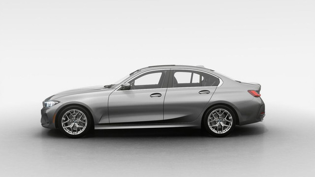 2025 BMW 3 Series 330i xDrive Berline | Entretien sans frais 3 in Cars & Trucks in City of Montréal - Image 4
