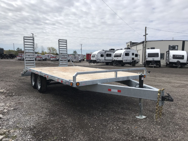 2024 BEARCO BEAVERTAIL DECKOVER-STEEL TANDEM AXLE ACTION SERIES  in Cargo & Utility Trailers in Hamilton - Image 4