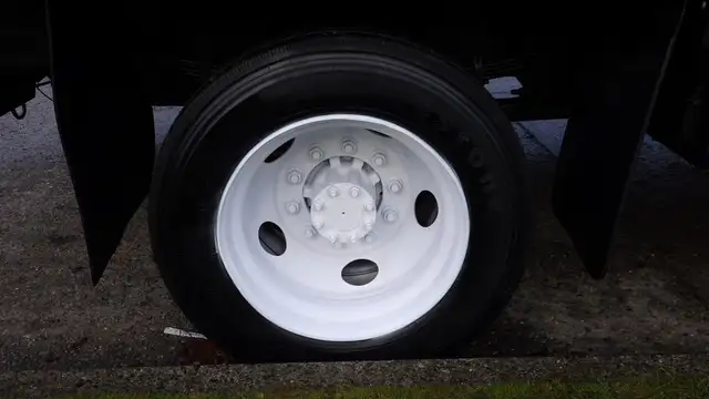 2008 ford F-750 18 Foot Flat Deck Regular Cab 2WD Diesel Dually  in Heavy Trucks in Richmond - Image 39