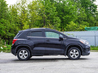 - Rear View Camera - Apple Carplay / Android Auto - Power Seat - AWD *Find your next used vehicle at... (image 1)