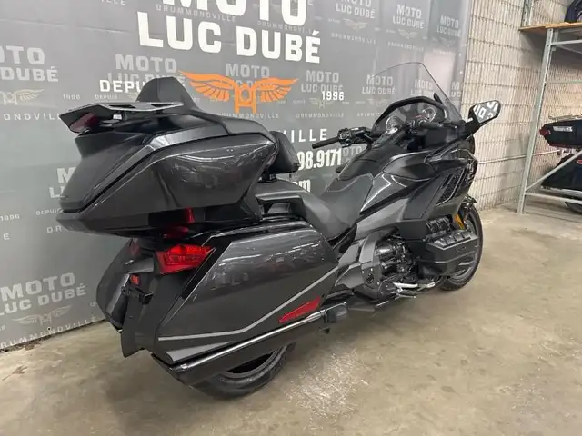 2022 Honda GL1800 Goldwing Tour DCT in Sport Touring in Drummondville - Image 5