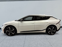 Decouvrez le Kia EV6 GT Line AWD chez Desmeules Chrysler a Laval ! Le futur de la conduite est a por... (image 5)