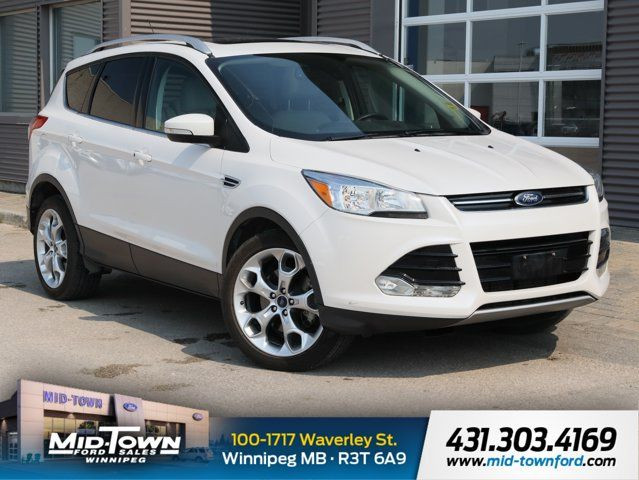 2016 Ford Escape Titanium LOW KM, CLEAN CARFAX, ONE OWNER in Cars & Trucks in Winnipeg