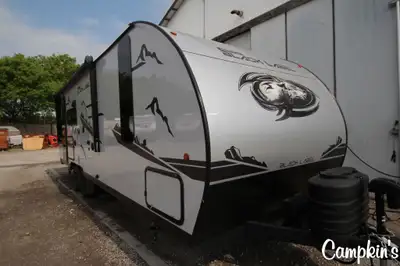 Grey Wolf 23MK Black Label is a popular size travel trailer perfect 2 to 4 people. Enjoy the huge U-...