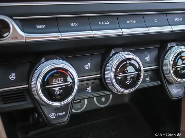 2023 Genesis G70 3.3T Advanced leather heated Seats | Sunroof... in Cars & Trucks in London - Image 27