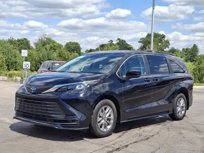 Come see this certified 2024 Toyota Sienna LE Hybrid | Heated Steering + Seats | Power Sliding Doors...