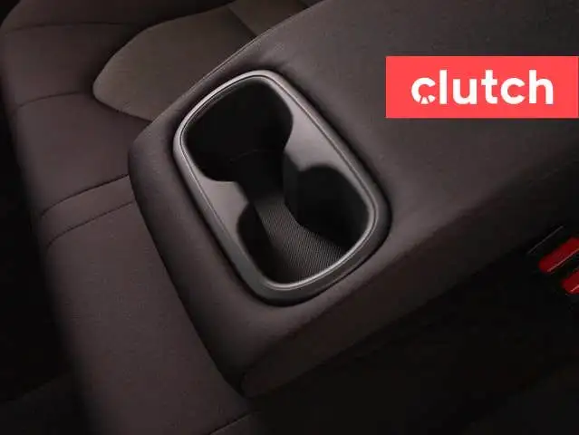 2018 Toyota Camry LE w/ Heated Front Seats, Rearview Cam, Blueto in Cars & Trucks in Ottawa - Image 20