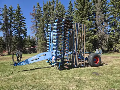 This item(s) are selling by Online Timed Auction Retirement Auction for Doug Weiss and Darlene Weiss...