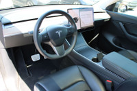 ONE OWNER NO ACCIDENT Dual Motor AWD DON'T PAY EXTRA FOR SAFETY CERTIFICATION Elevate Your Drive Wit... (image 8)