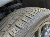 This GMC Terrain delivers a Turbocharged Gas I4 1.5L/-TBD- engine powering this Automatic transmissi... (image 9)