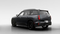 Le tout nouveau *MINI Countryman Cooper S 2025 *est aussi audacieux et aventurier que vous. Que vous... (image 1)