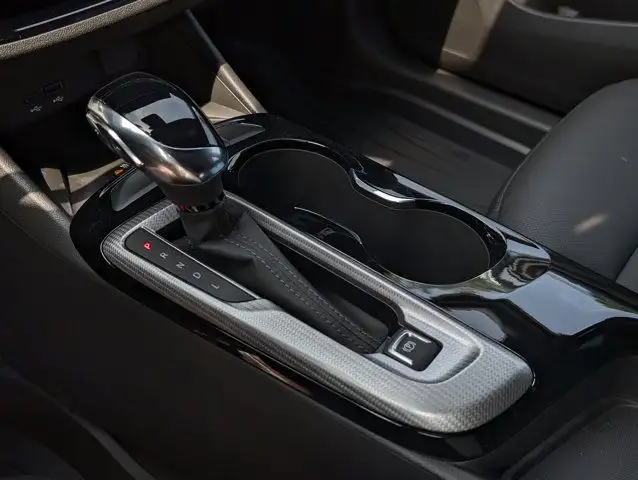 2025 Buick Envista Avenir- Adv Safety Pkg - Power Moonroof dans Autos et camions dans Barrie - Image 26