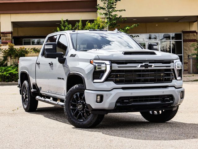 2024 Chevrolet Silverado 3500HD LTZ 6.6L Z71 Sport Edition in Cars & Trucks in Strathcona County - Image 2